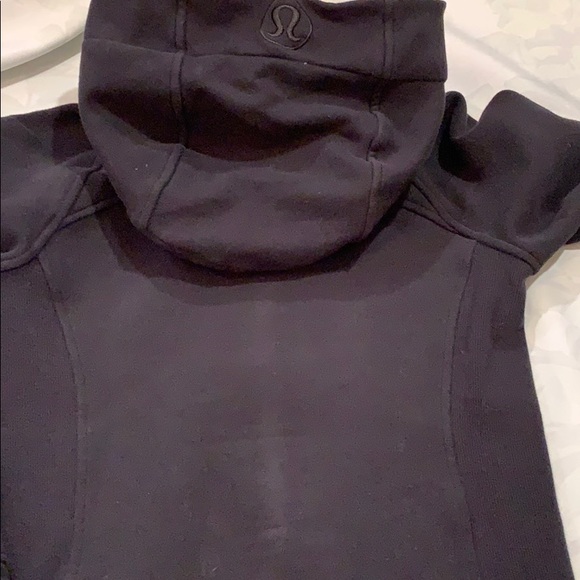Lululemon Scuba hoodie - Picture 3 of 5